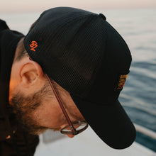 GT Sunrise - Premium Flexfit Trucker